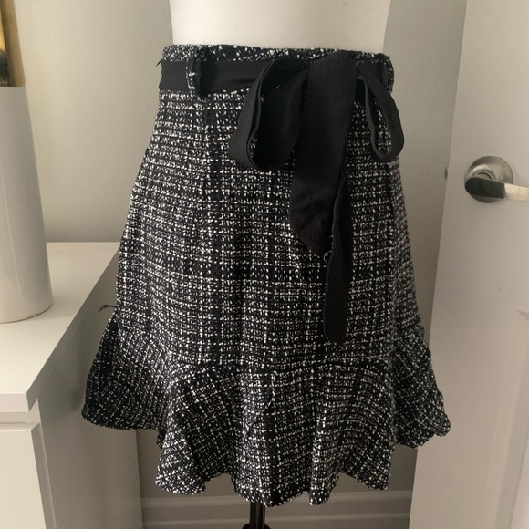 Holidays Skirt - Picture 2 of 8